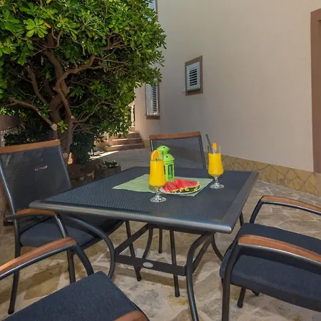 Bobeta 1 By Interhome Appartement