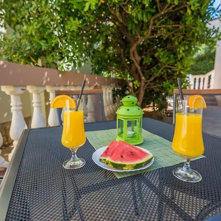 Bobeta 1 By Interhome Vir