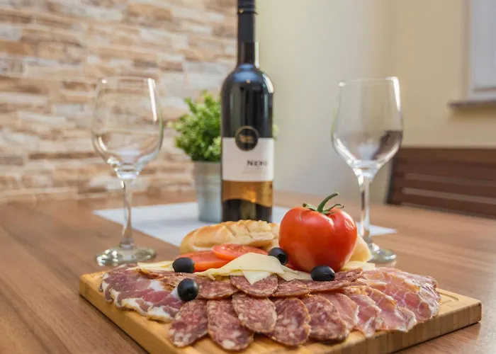 Bobeta 1 By Interhome Vir