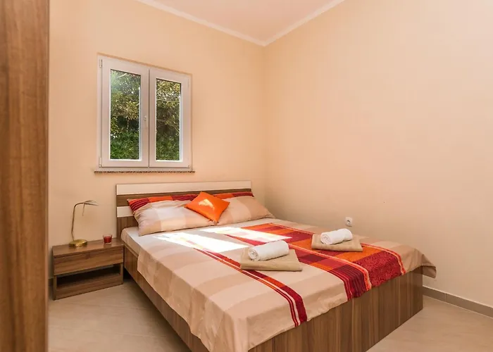 Bobeta 1 By Interhome Appartement Vir