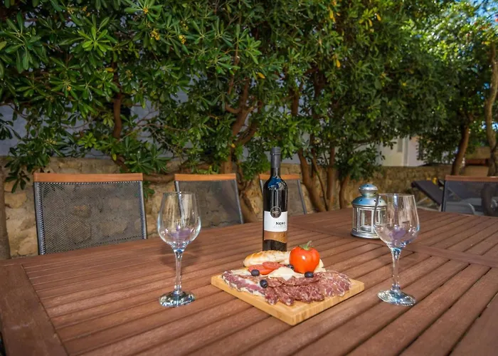 Bobeta 1 By Interhome Vir