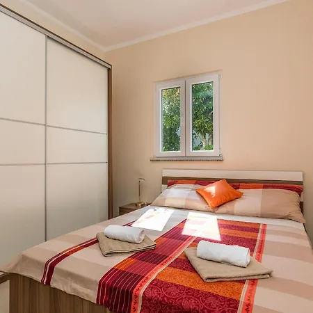 Bobeta 1 By Interhome Apartamento
