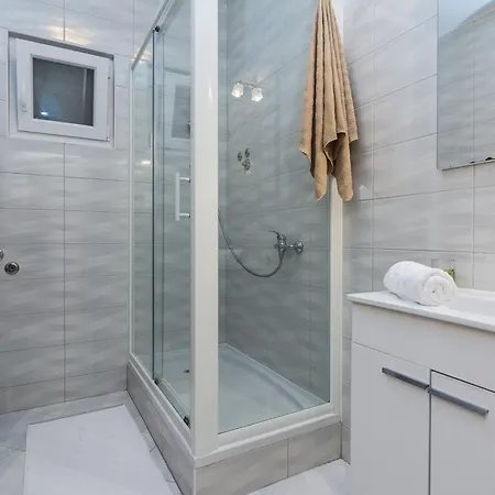 Bobeta 1 By Interhome Apartamento